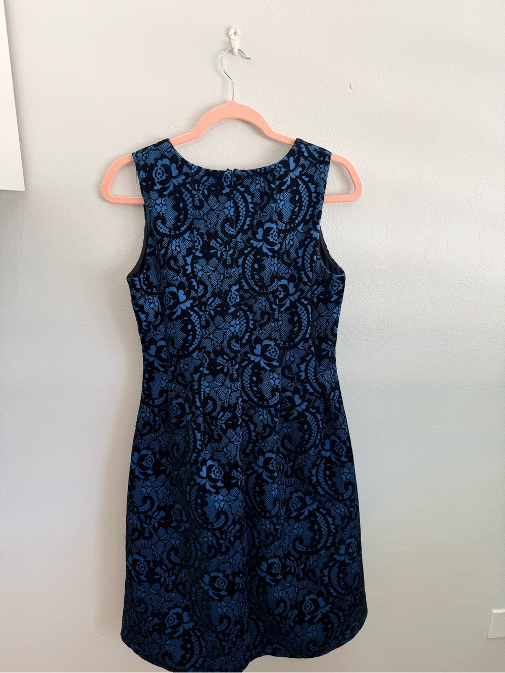 Sleeveless Navy Blue Lace Sheath Dress